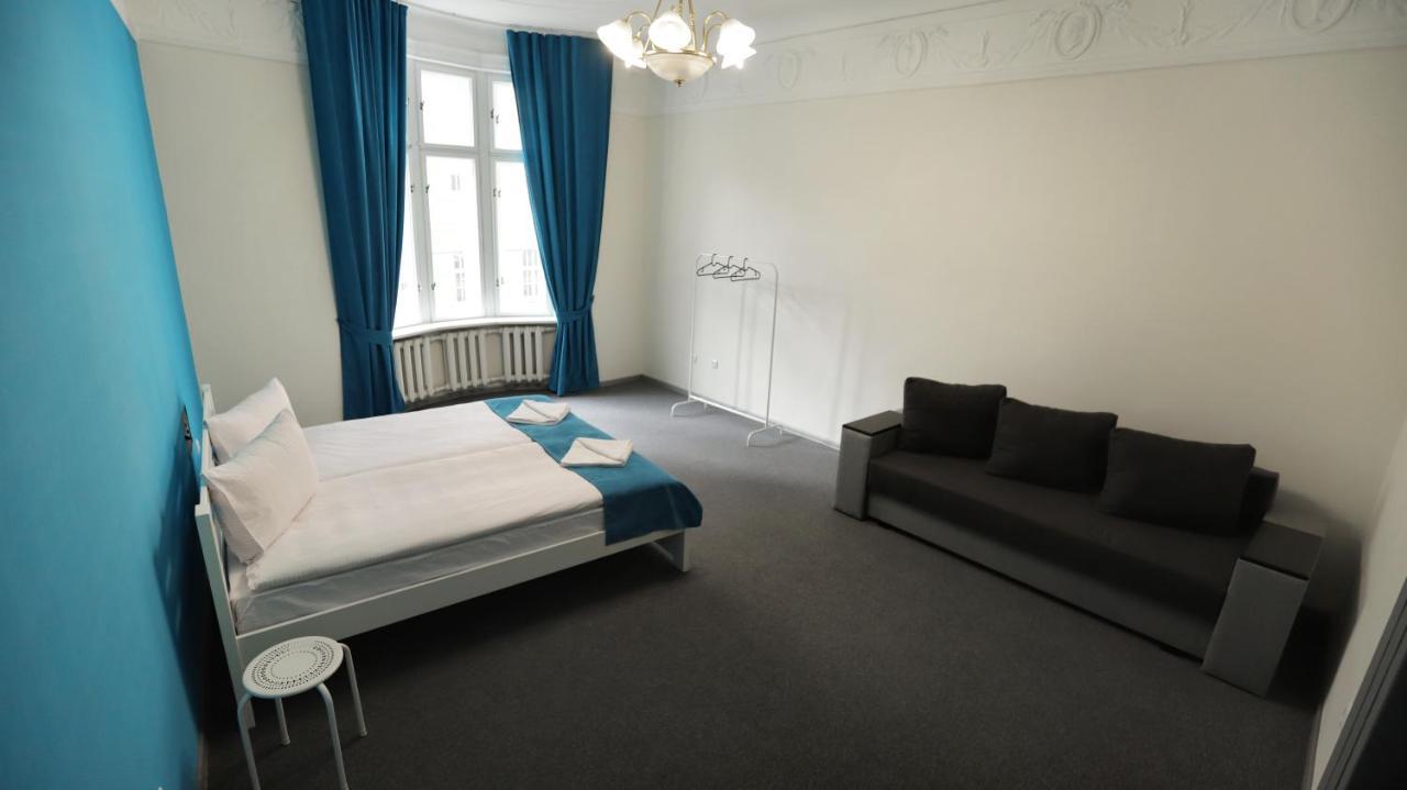 Family Hostel Lviv Exterior photo