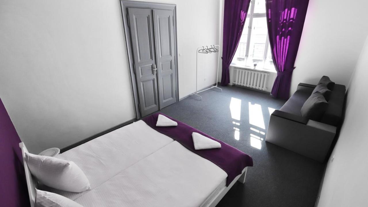 Family Hostel Lviv Exterior photo