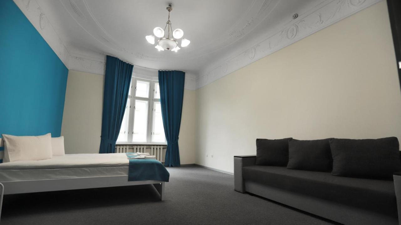 Family Hostel Lviv Exterior photo
